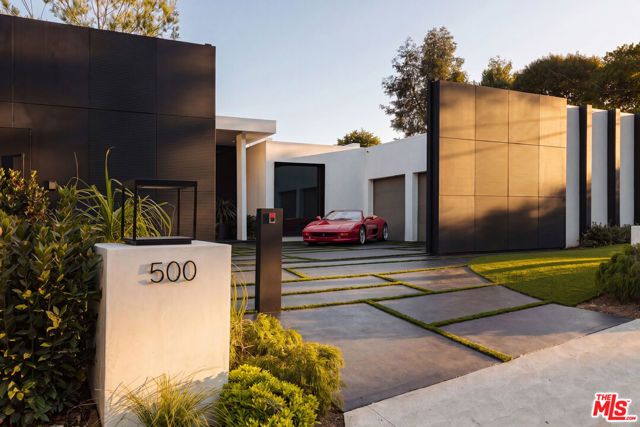 500 Chalette Drive, Beverly Hills, CA 90210