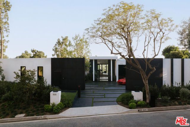 500 Chalette Drive, Beverly Hills, CA 90210