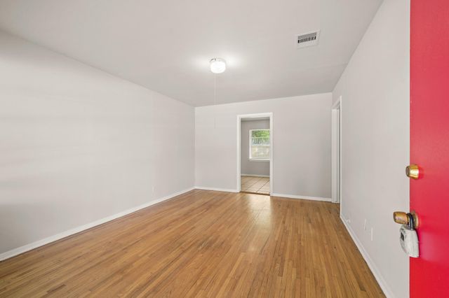 3301 Earl Street, Pasadena, TX 77503