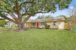 3301 Earl Street, Pasadena, TX 77503