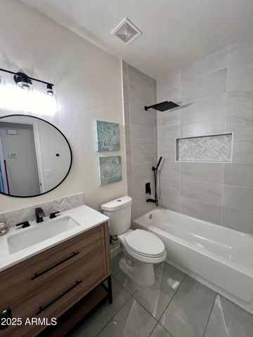 6458 W ADOBE Drive, Glendale, AZ 85308