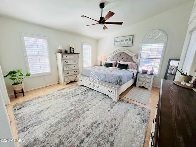 6458 W ADOBE Drive, Glendale, AZ 85308