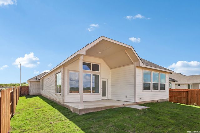 138 STREAM ST, Seguin, TX 78155