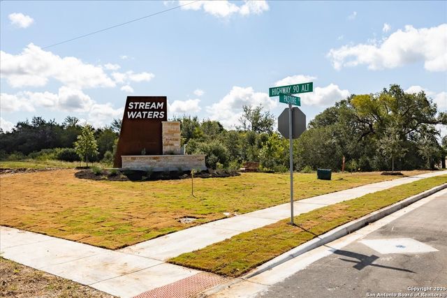 138 STREAM ST, Seguin, TX 78155