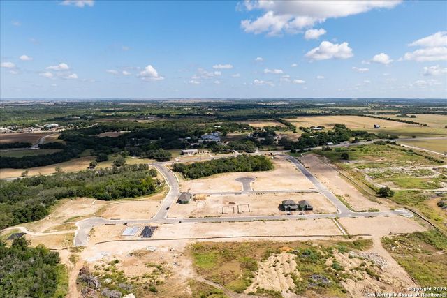 138 STREAM ST, Seguin, TX 78155