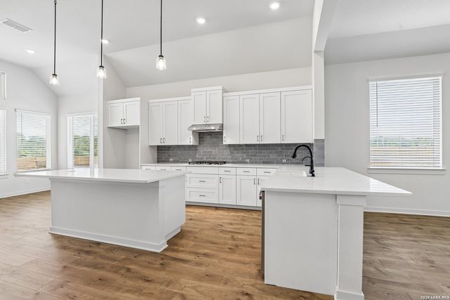138 STREAM ST, Seguin, TX 78155