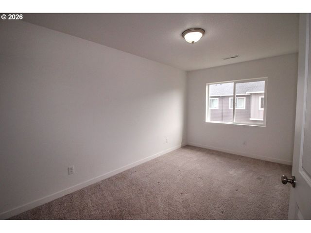 1272 S QUARTZ Dr, Cornelius, OR 97113