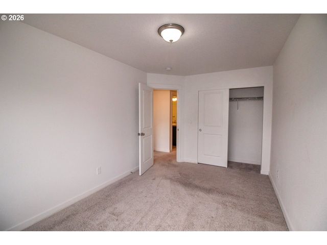 1272 S QUARTZ Dr, Cornelius, OR 97113