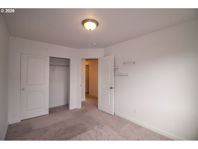 1272 S QUARTZ Dr, Cornelius, OR 97113