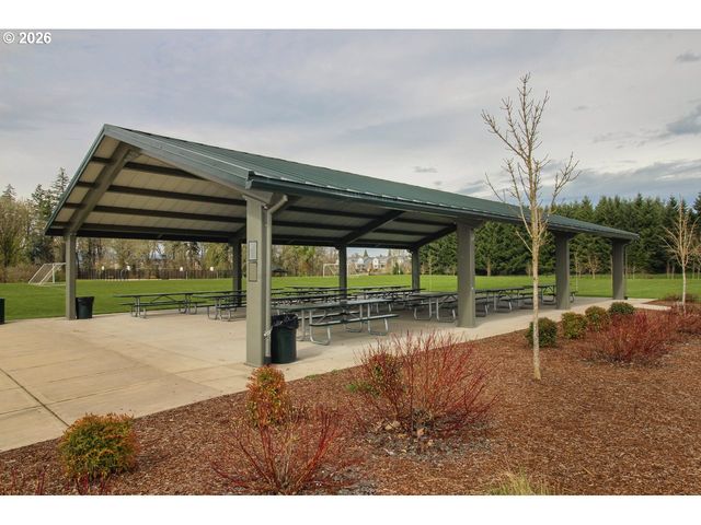 1272 S QUARTZ Dr, Cornelius, OR 97113