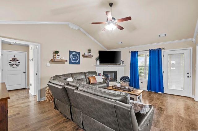 1711 Pioneer Drive, Cabot, AR 72023