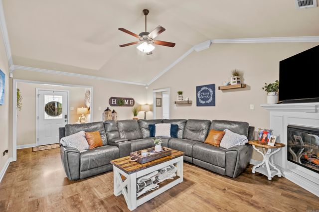 1711 Pioneer Drive, Cabot, AR 72023