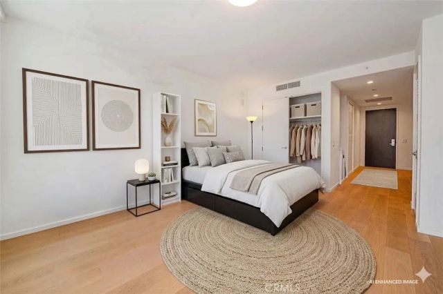877 Francisco St 1717, Los Angeles, CA 90017