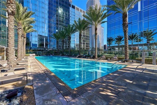 877 Francisco St 1717, Los Angeles, CA 90017