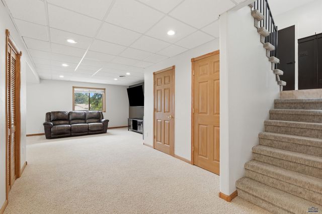 3601 MEADOWBROOK DR, Rapid City, SD 57702