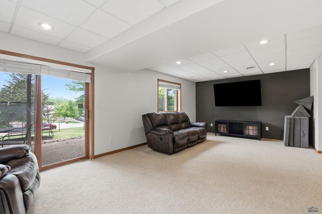 3601 MEADOWBROOK DR, Rapid City, SD 57702