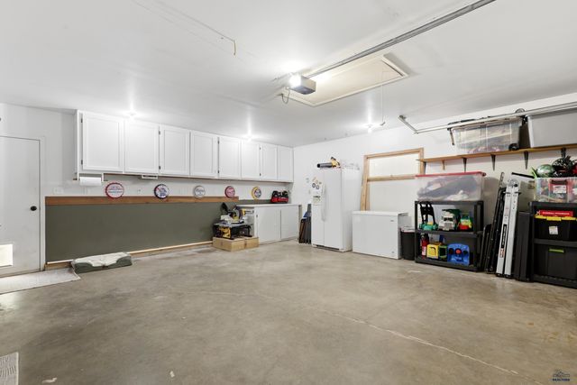 3601 MEADOWBROOK DR, Rapid City, SD 57702