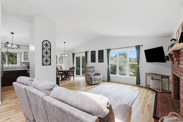 3601 MEADOWBROOK DR, Rapid City, SD 57702