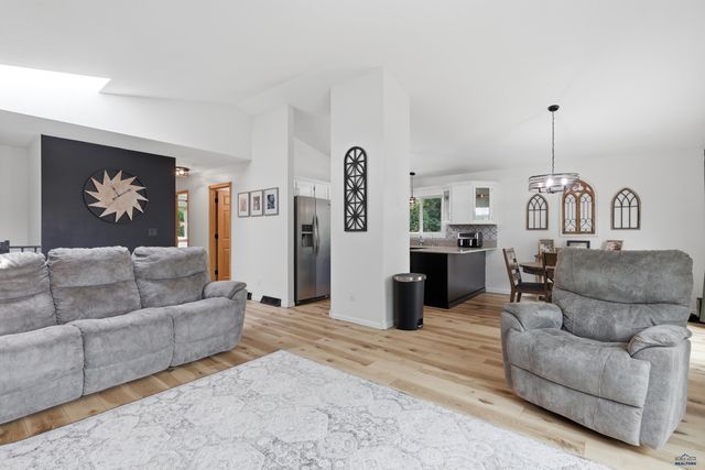 3601 MEADOWBROOK DR, Rapid City, SD 57702