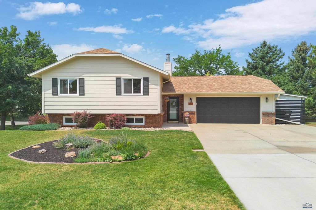 3601 MEADOWBROOK DR, Rapid City, SD 57702