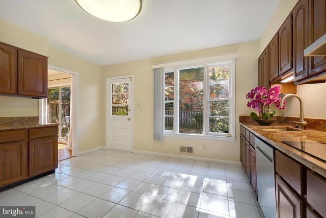 6220 ROBINWOOD RD, Bethesda, MD 20817