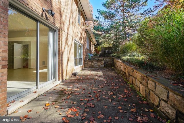 6220 ROBINWOOD RD, Bethesda, MD 20817