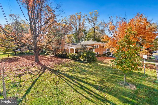 6220 ROBINWOOD RD, Bethesda, MD 20817