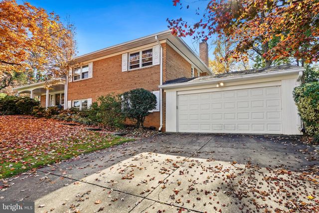 6220 ROBINWOOD RD, Bethesda, MD 20817