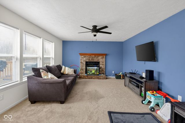 10638 Regis Court, Indianapolis, IN 46239