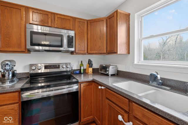 10638 Regis Court, Indianapolis, IN 46239