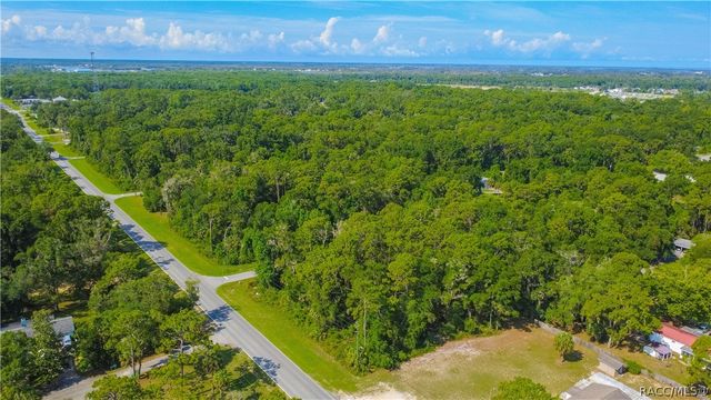 9567 W Poplar Street, Crystal River, FL 34428