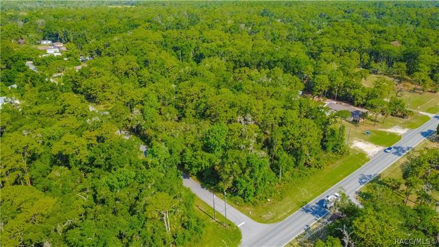 9567 W Poplar Street, Crystal River, FL 34428