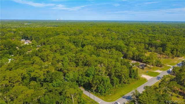 9567 W Poplar Street, Crystal River, FL 34428
