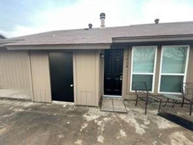 7412 Davis Boulevard A, North Richland Hills, TX 76182