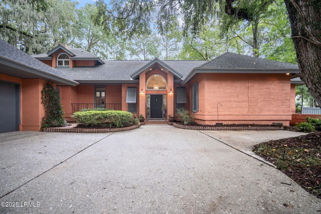 207 Odingsell Court, St. Helena Island, SC 29920