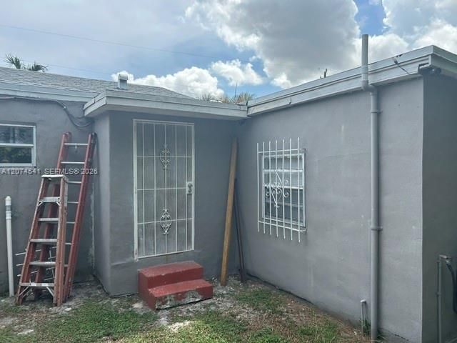 863 NW 113th Street, Miami, FL 33168
