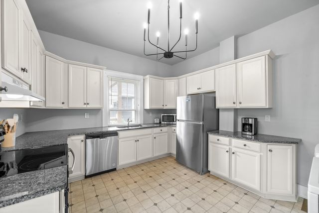 440 N 2nd St, Clarksville, TN 37040