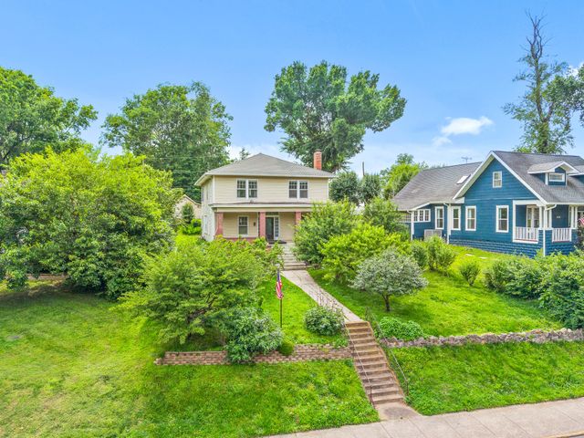 440 N 2nd St, Clarksville, TN 37040