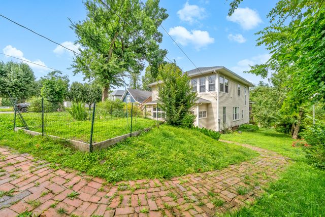 440 N 2nd St, Clarksville, TN 37040