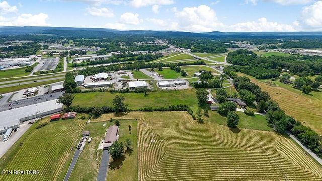 822 N Old Smithville Hwy, Sparta, TN 38583