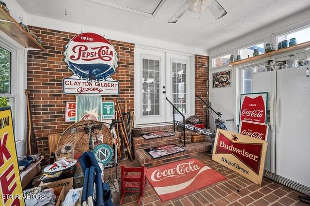 822 N Old Smithville Hwy, Sparta, TN 38583