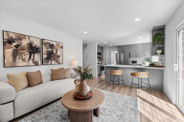 1729 Milton Street, Redwood City, CA 94061