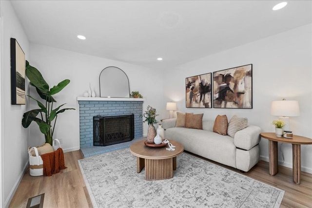 1729 Milton Street, Redwood City, CA 94061