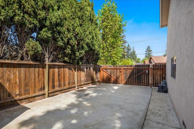 1729 Milton Street, Redwood City, CA 94061