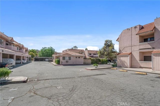 10943 Laurel Canyon B9, San Fernando, CA 91340