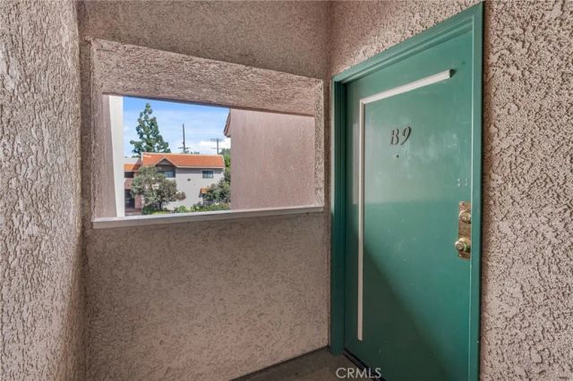 10943 Laurel Canyon B9, San Fernando, CA 91340