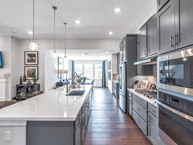 2228 Lila Sky Lane Drive, Friendswood, TX 77546