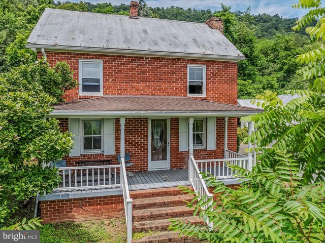 2301 POOR HOUSE RD, Martinsburg, WV 25403