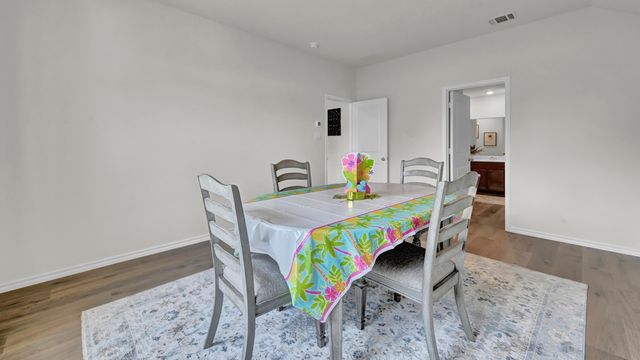 3204 Charleston Drive, Ennis, TX 75119