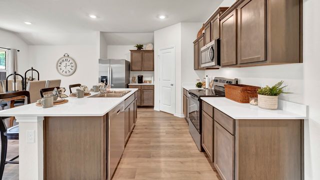 3204 Charleston Drive, Ennis, TX 75119